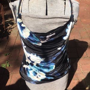 White House black market tank